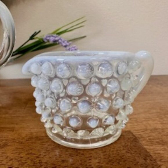Vintage White Opalescent Hobnail‎ Cream and Sugar Set Fenton Style Pedestal Base - Picture 5 of 5